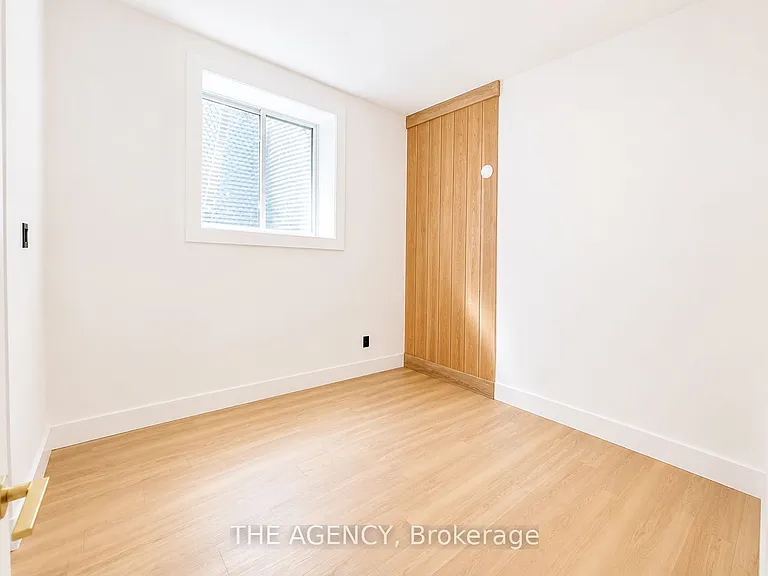 15415 Jane St #BASEMENT — Photo 11