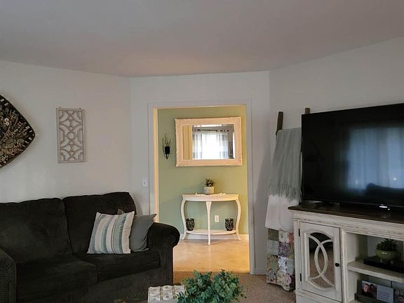 4th image of 6597 Vine Road
