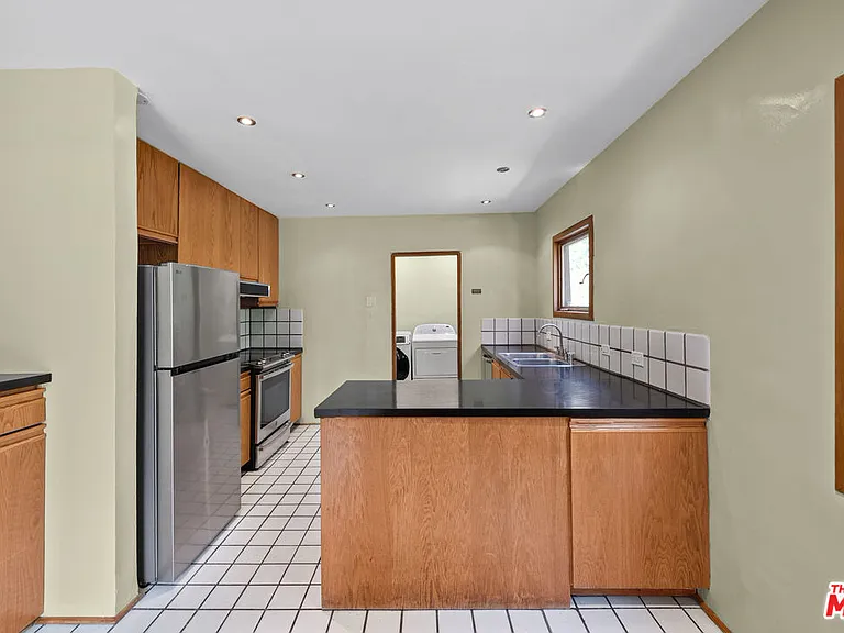 2569 Patricia Ave — Photo 17