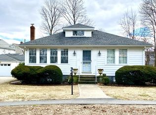 38 Furnace Brook Pkwy, Quincy, MA 02169