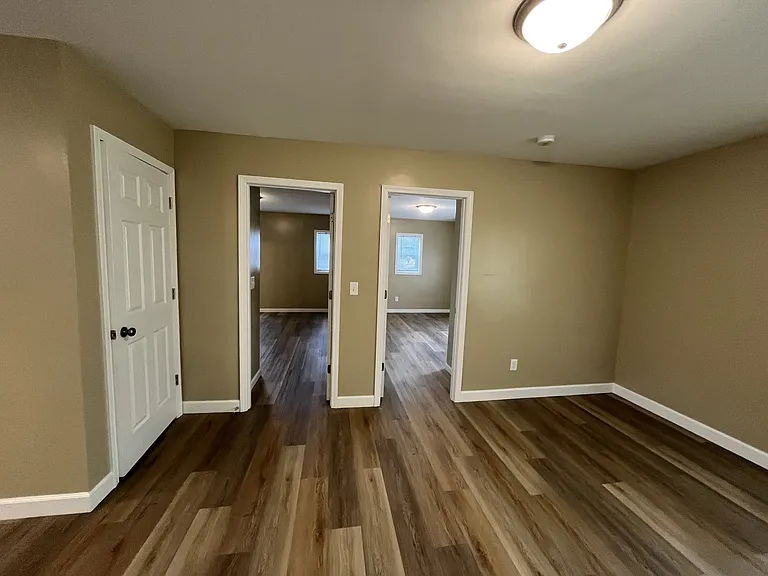 425 Paul Ave — Photo 24