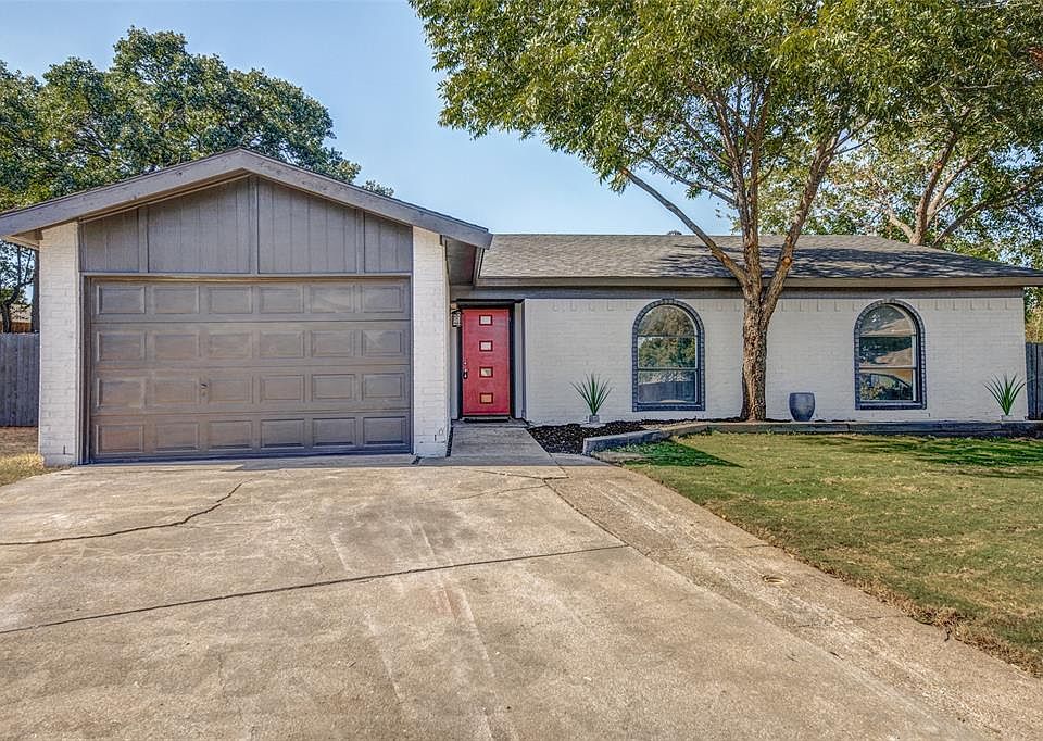 1st image of 3906 Glen Knoll Ct