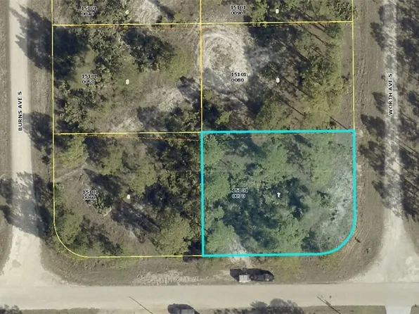 852 Worth Ave S, Lehigh Acres, FL 33974