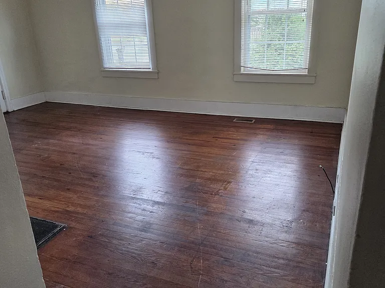 2501 Hubbard St — Photo 14