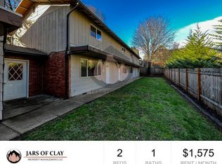 350 NW Willamina Dr APT 4, Willamina, OR