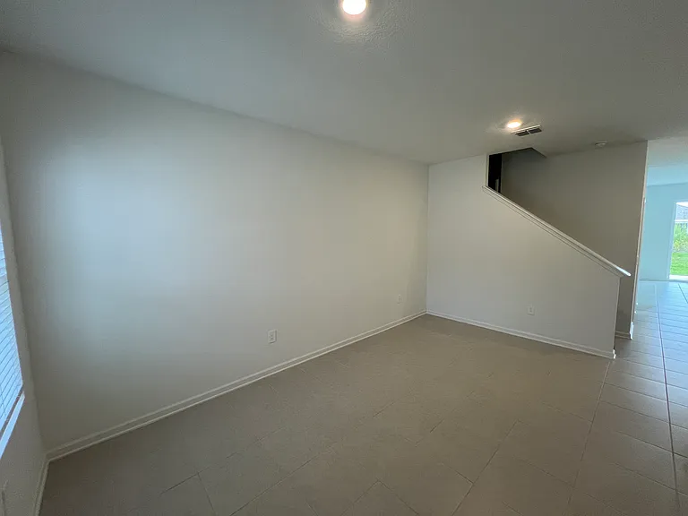 2633 Skyline Loop — Photo 13