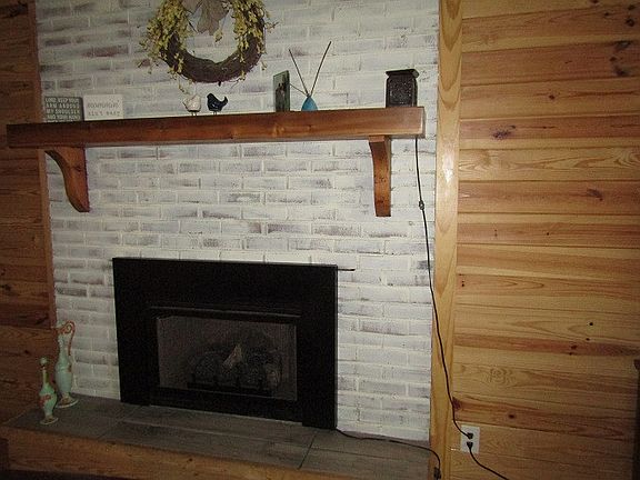 5th image of 243 McCarter Dr
