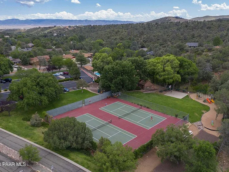 642 Sunrise Blvd — Photo 21