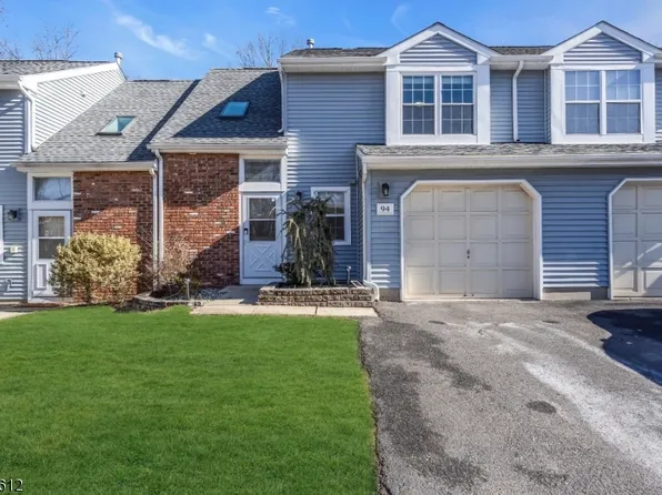 94 Stonehedge Ct, Franklin Twp., NJ 08873