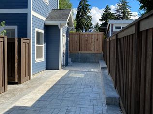 1020 N Winchell St #B, Portland, OR 97217