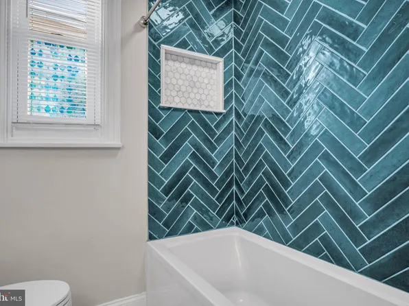 211 Cumberland St, Harrisburg, PA 17102