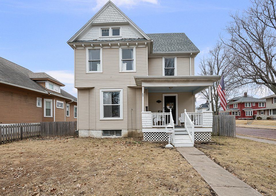 1st image of 38 Oak Ln