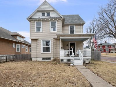 38 Oak Ln, Davenport, IA, 52803