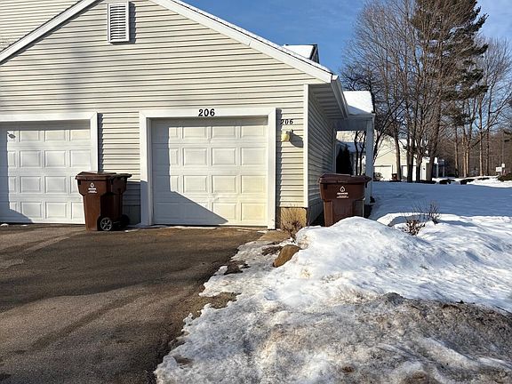 2nd image of 206 Hunters Ln NE #30