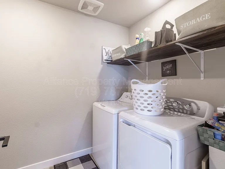 10477 Luneth Dr — Photo 19