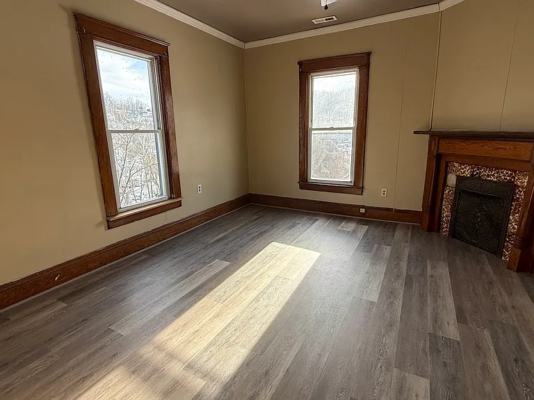 319 Clay St — Photo 15