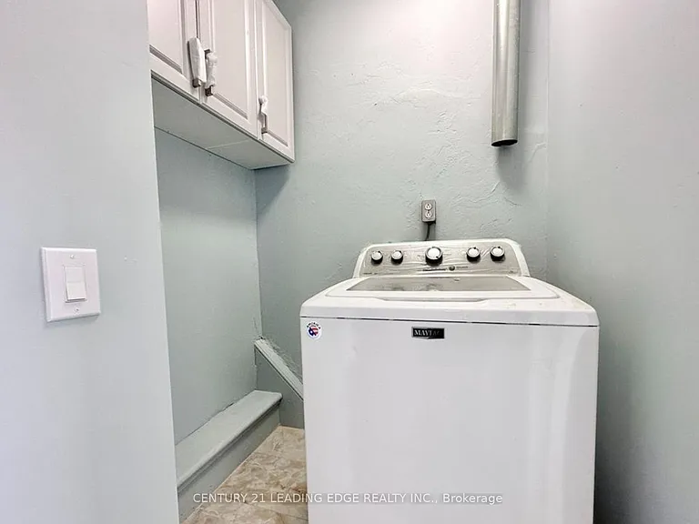 113 James St N #306 — Photo 8