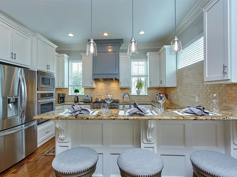 1126 W 16th St #F — Photo 16