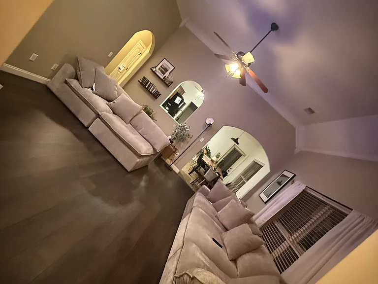 104 Sharpe St — Photo 2