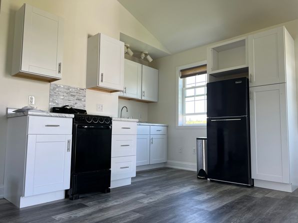 11 Iris Ln, Jeffersonville, VT 05464