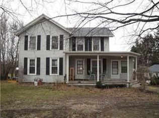 9305 Ridge Rd, Middleport, NY 14105