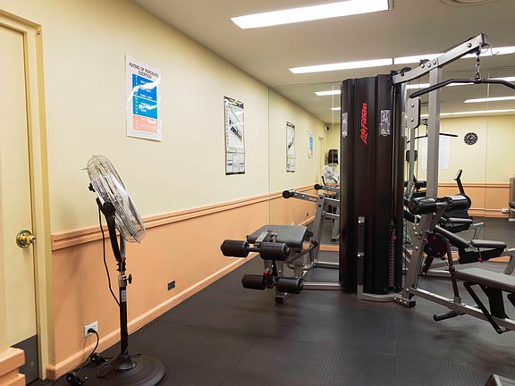 5th image of 3950 N Lake Shore Dr APT 1009