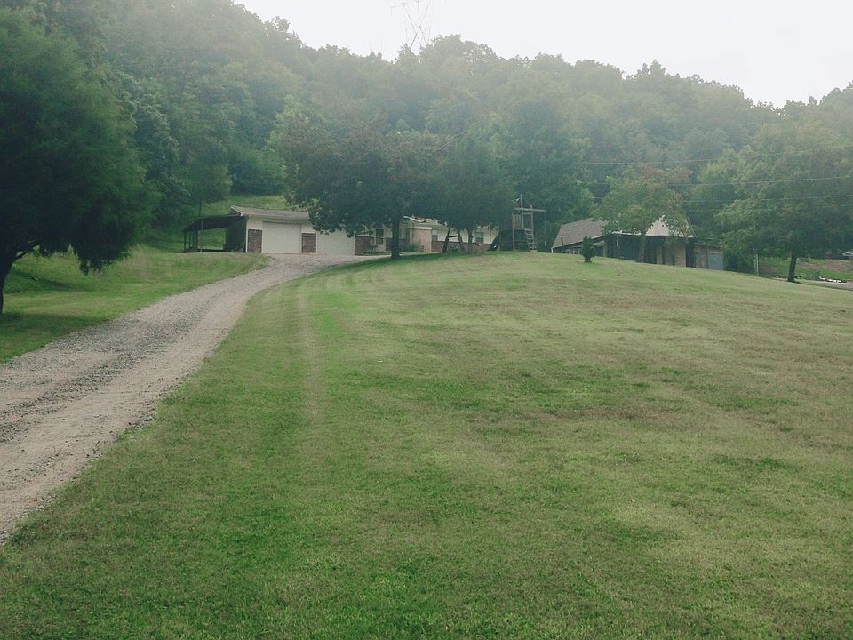 4.5+ Acres in Powell TN