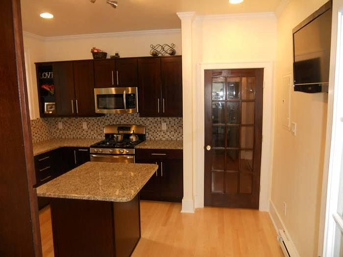 Kitchen w/ TV