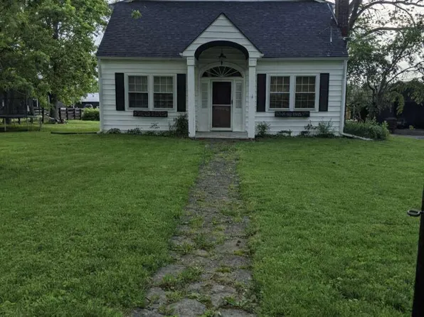 358 Blacks Cross Rd, Paris, KY 40361