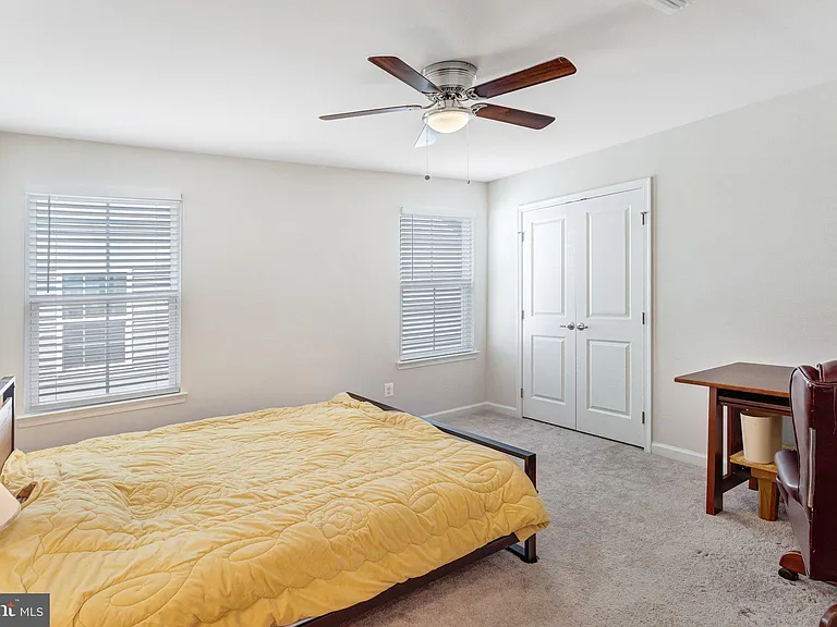 11241 Wheeler Ridge Dr — Photo 35