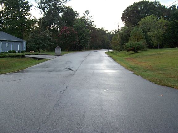 5th image of 3923 Glen Oaks Dr