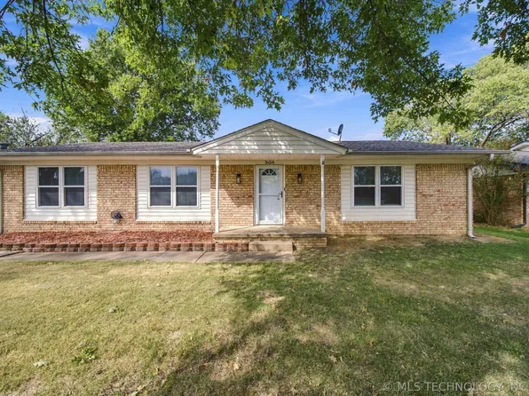 305 N Wortman Pl, Claremore, OK 74017