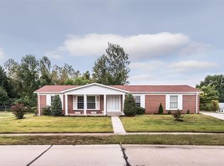 3611 Harmann Estates Dr, Bridgeton, MO 63044