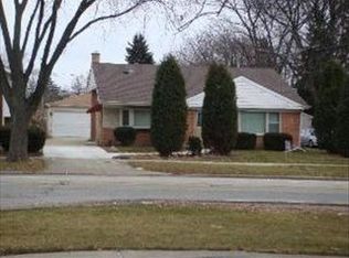 365 N Mount Prospect Rd, Des Plaines, IL 60016