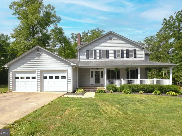 19661 Hickory Hills Ln, Leonardtown, MD 20650