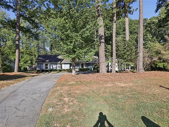 4th image of 2862 Dunnington Cir