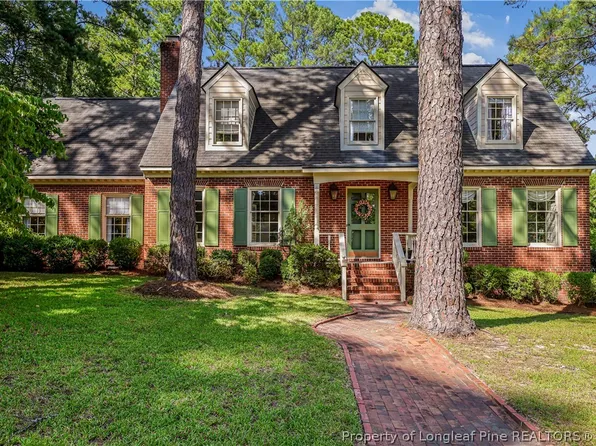 590 Stonington Dr, Fayetteville, NC 28311