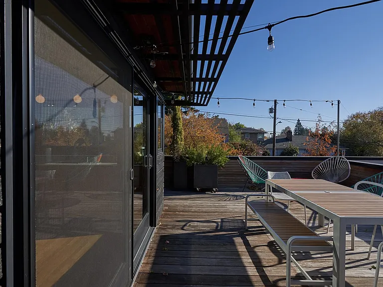 2111 SE 28th Pl — Photo 21