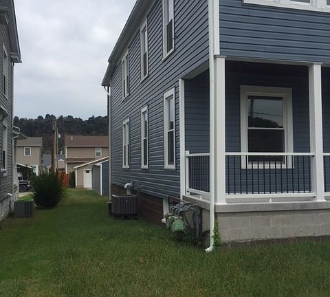 3rd image of 3926 Lincoln Ave