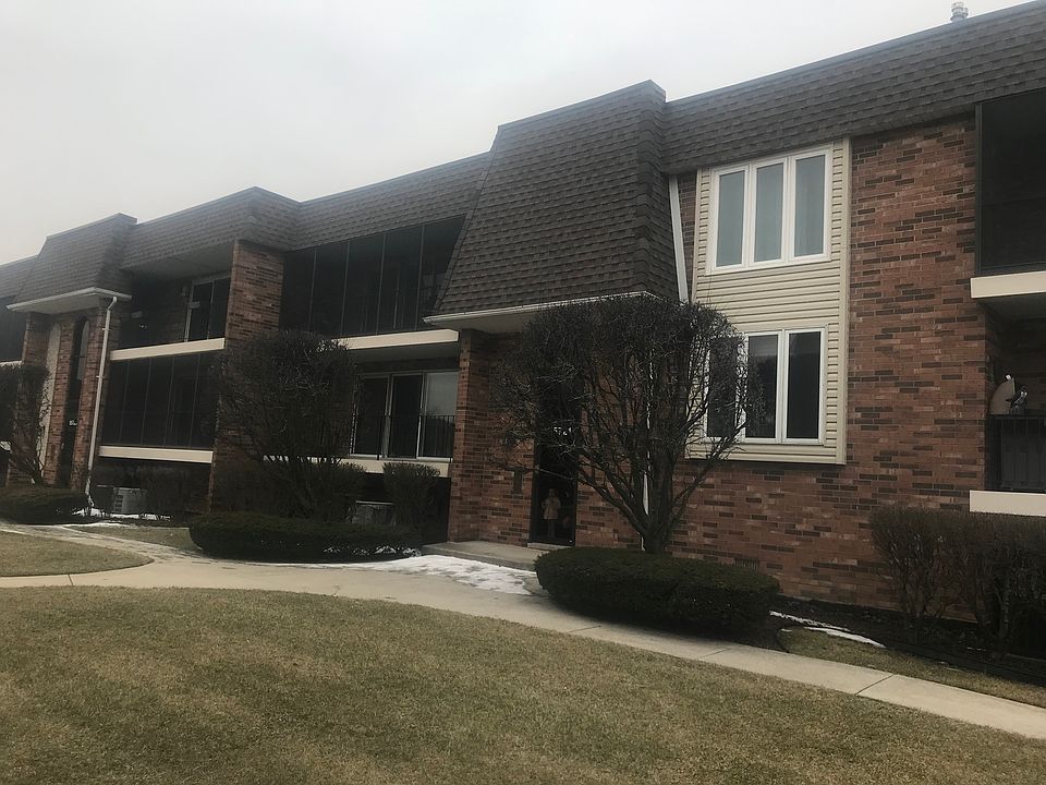 1st image of 15721 Foxbend Ct APT 2E