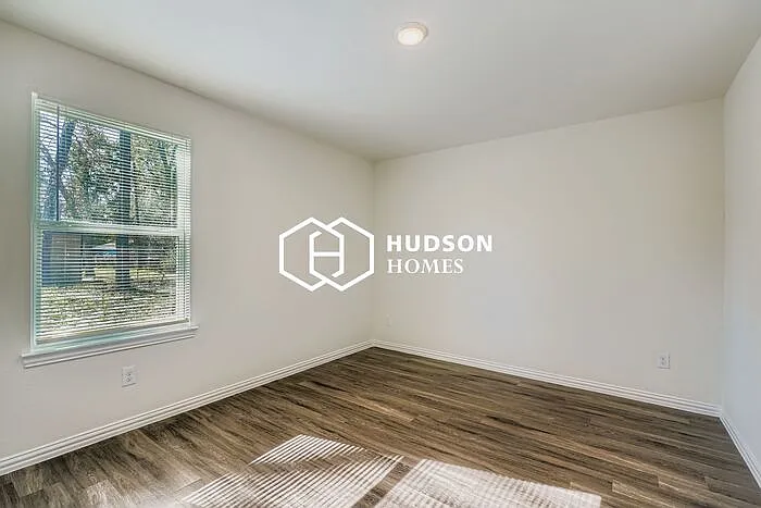 8346 Tidwell Rd #B — Photo 11