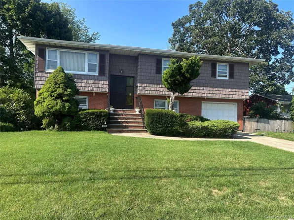 344 47th Street, Lindenhurst, NY 11757