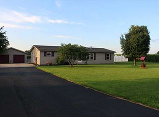 1076 W County Line Rd, Urbana, OH 43078