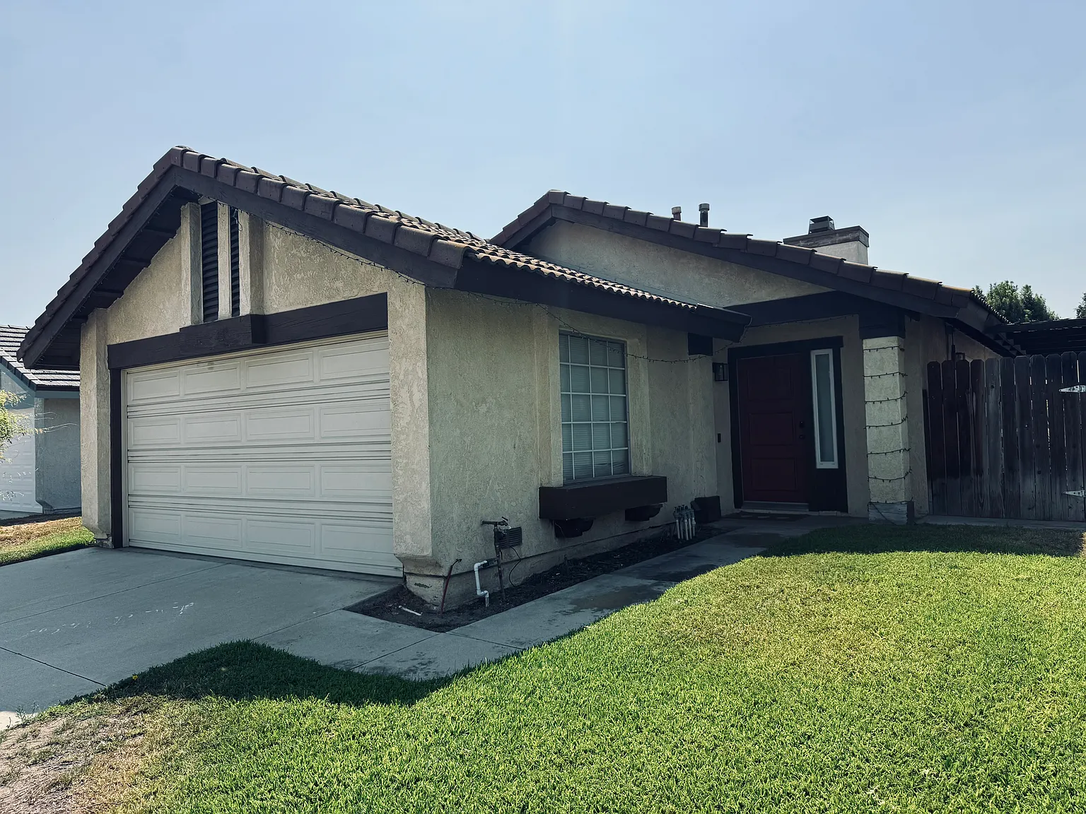 3 bed, 1039 sqft, $2,900 — Photo 2