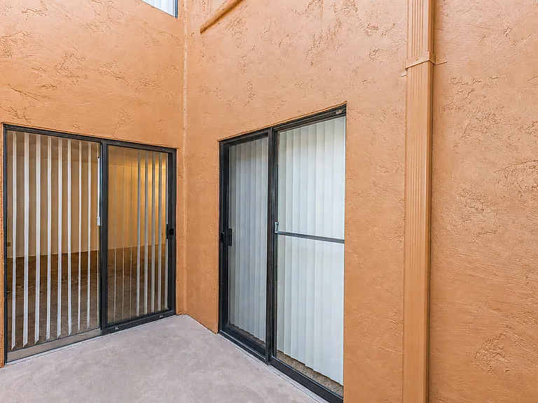 Rio Cancion Apartments — Photo 16