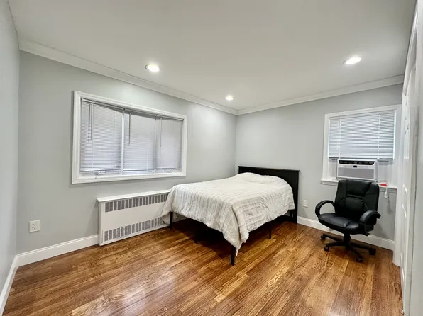 (undisclosed Address), Hicksville, NY 11801