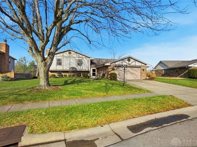 1927 Robinhood Dr, Miamisburg, OH, 45342