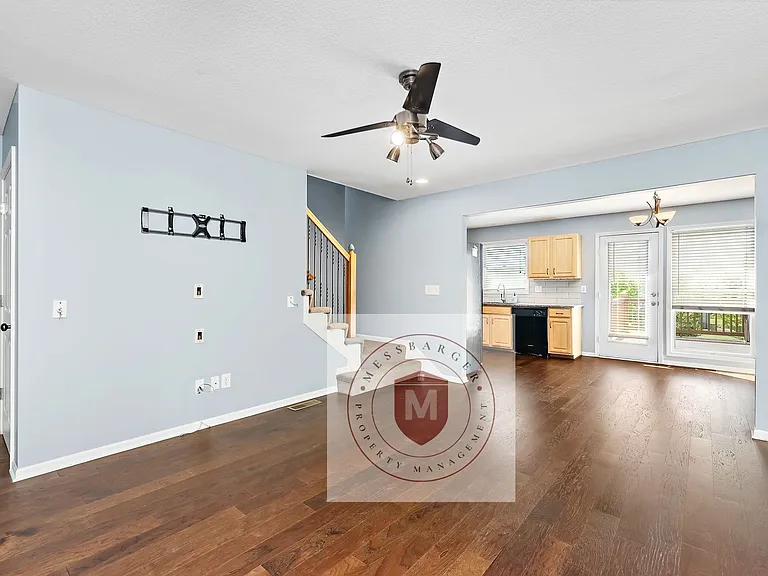 13007 Washington Ct — Photo 8