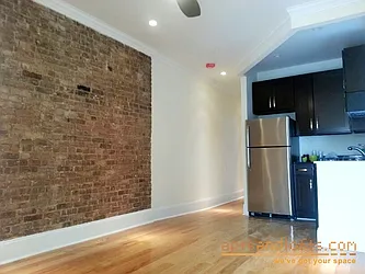 Rented by aptsandlofts.com