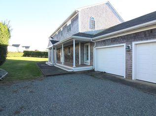 21 Hoover Rd, Middletown, RI 02842